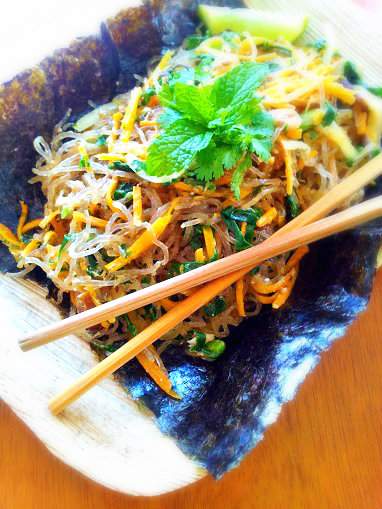 Asian Kelp Noodles (Gluten-Free, Paleo, Vegan) - The Urban Ecolife